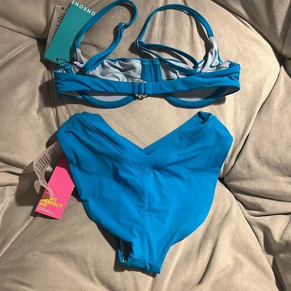 one one swimsuit - Picture 4 of 4